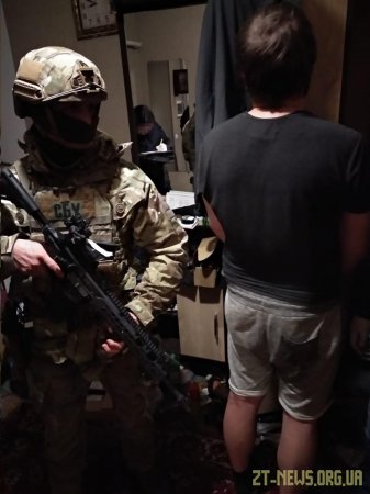 На Житомирщині СБУ затримала дилерів, які збували наркотики та психотропи по всій Україні