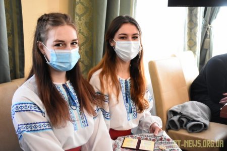 25 жінок Житомирщини отримали почесне звання «Мати-героїня»