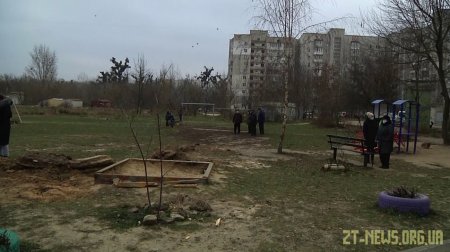 Мешканці багатоповерхівок на вулиці Героїв Десантників знову вийшли на протест