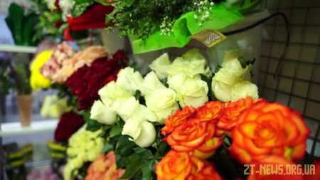 Чому квіти з доставкою по Житомиру популярні та які вони мають переваги?