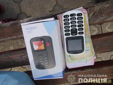 На Житомирщині жінка обікрала пенсіонерку, щоб розрахуватися з боргами