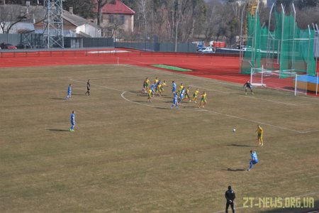 На оновленому центральному стадіоні після 16 років перерви ФК «Полісся» зіграв з херсонським «Кристалом»