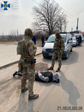 У Житомирі раніше засуджений переробляв стартові пістолети під стрільбу бойовими набоями