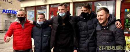 Житомирські кікбоксери привезли з Чемпіонату України комплект медалей