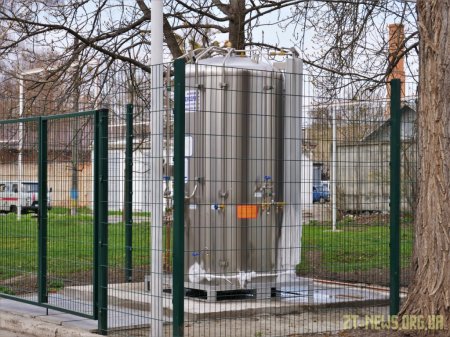 На території лікарні №1 встановили 2-тонний резервуар для рідкого кисню