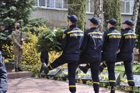 У Житомирі вшанували пам'ять загиблих ліквідаторів аварії на Чорнобильській АЕС