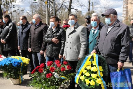 У Житомирі вшанували пам'ять загиблих ліквідаторів аварії на Чорнобильській АЕС