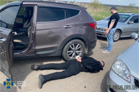 На Житомирщині СБУ викрила на корупції двох посадовців поліції