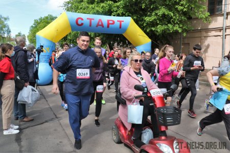 Вдруге у Житомирі відбувся благодійний пробіг «Біжу за життя»