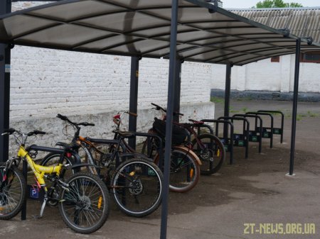 Першу станцію з технічного самообслуговування велосипедів відкрили у Житомирі