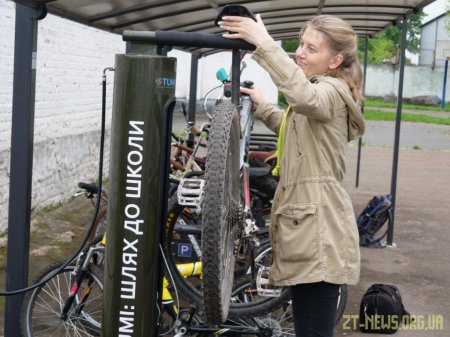 Першу станцію з технічного самообслуговування велосипедів відкрили у Житомирі