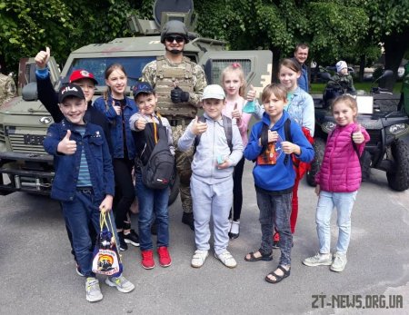 Майстер-класи, святкові концерти, ігри - у Житомирі святкують Міжнародний день захисту дітей