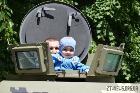 Майстер-класи, святкові концерти, ігри - у Житомирі святкують Міжнародний день захисту дітей