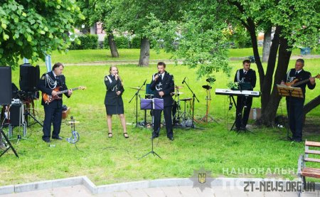 Майстер-класи, святкові концерти, ігри - у Житомирі святкують Міжнародний день захисту дітей