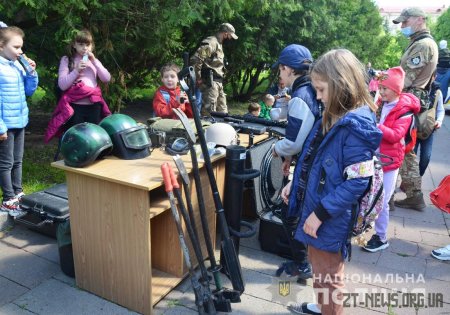 Майстер-класи, святкові концерти, ігри - у Житомирі святкують Міжнародний день захисту дітей