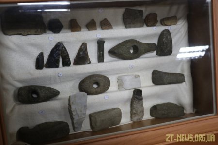 Викладачка ЖДУ ім. Івана Франка отримала іменний годинник міського голови