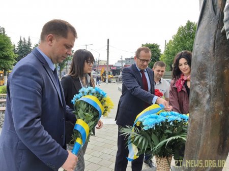 У Житомирі вшанували пам'ять Олега Ольжича