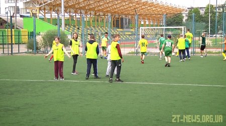 20 дітей з інвалідністю вперше пограли у міні-футбол