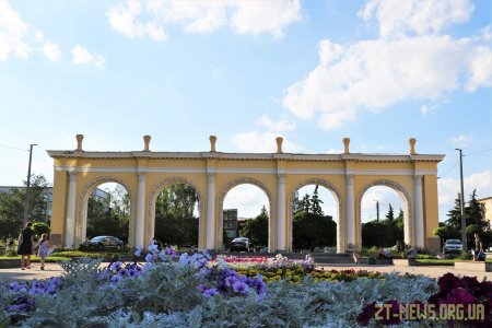 На території Мистецьких Воріт облаштують сучасний сквер