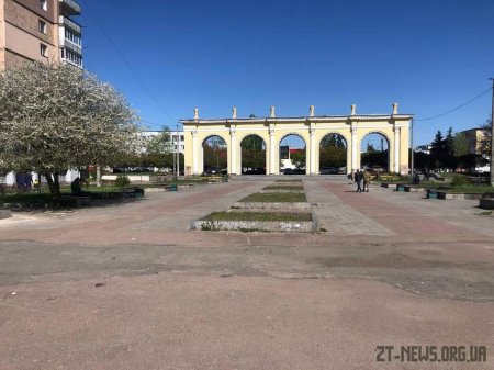 На території Мистецьких Воріт облаштують сучасний сквер