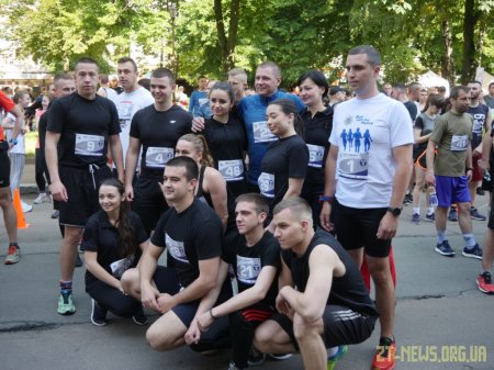 У Житомирі вперше провели забіг єдності «Поліція передає естафету»