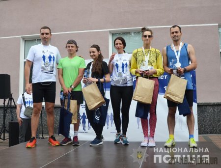 У Житомирі вперше провели забіг єдності «Поліція передає естафету»