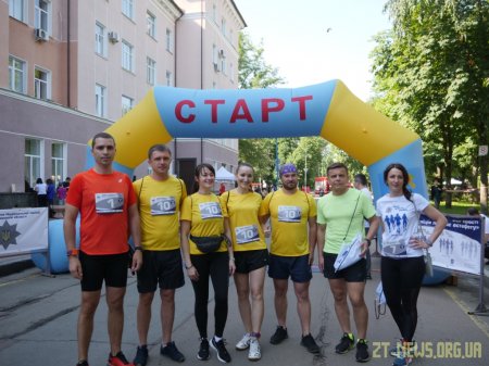 У Житомирі вперше провели забіг єдності «Поліція передає естафету»