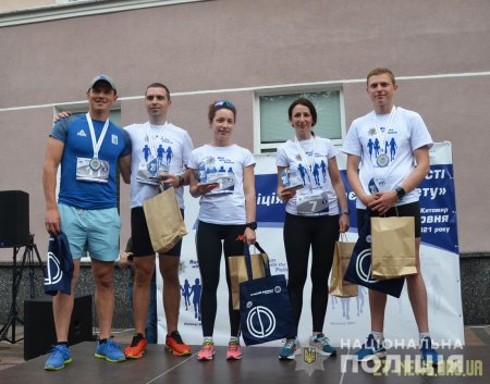 У Житомирі вперше провели забіг єдності «Поліція передає естафету»