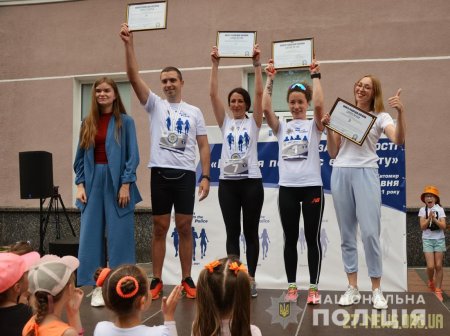 У Житомирі вперше провели забіг єдності «Поліція передає естафету»