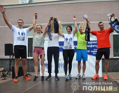 У Житомирі вперше провели забіг єдності «Поліція передає естафету»