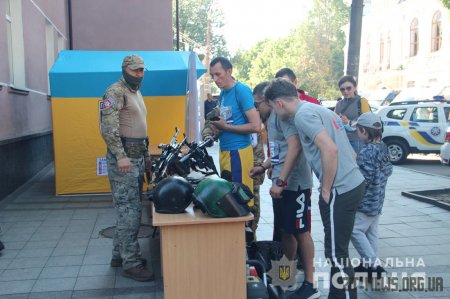 У Житомирі вперше провели забіг єдності «Поліція передає естафету»