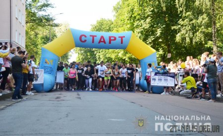 У Житомирі вперше провели забіг єдності «Поліція передає естафету»