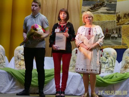 У Житомирі рідним загиблих героїв вручили «Ікони пам'яті»