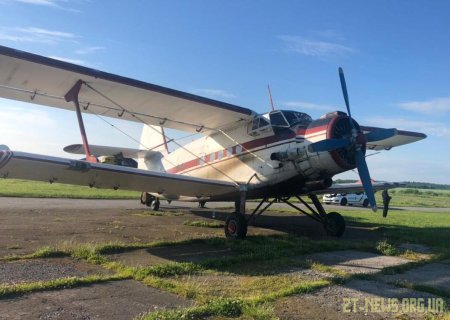 Прикордонники затримали літак, який незаконно залетів з Румунії та приземлився поблизу Бердичева