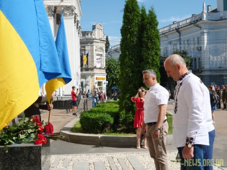 25 річницю Конституції України відзначили у Житомирі