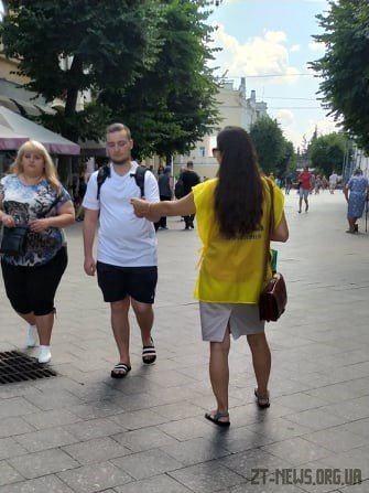 Житомирянам нагадали куди повідомляти про випадки торгівлі людьми
