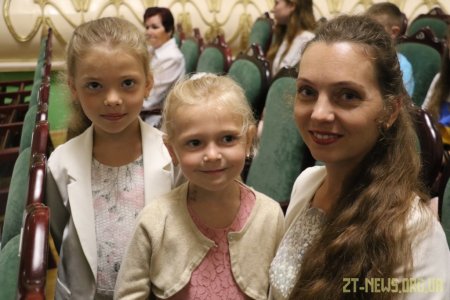 Шестеро житомирянок отримали почесне звання «Мати-героїня»