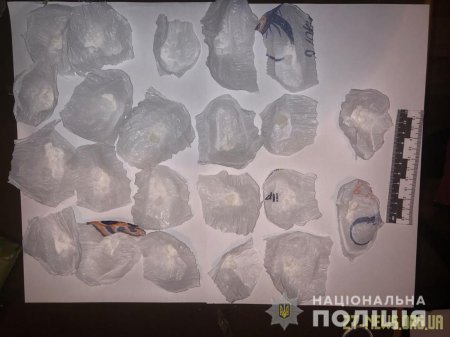 Коростенські поліцейські розшукали підозрюваного у поширенні метадону