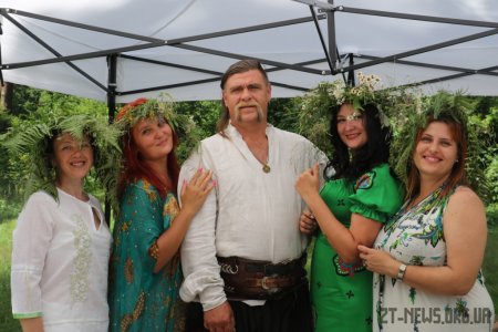 Фотозони, конкурси, театралізоване дійство, фаєр-шоу та дискотека - у Житомирі відсвяткували Івана Купала