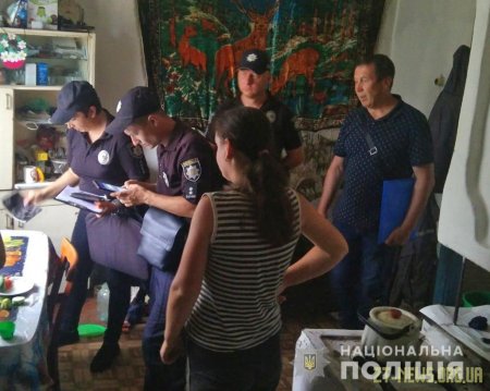 В Ушомирській громаді поліція зафіксувала випадки нехтування батьківськими обов’язками