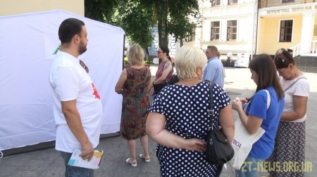 У Житомирі усіх охочих перевіряли на гепатит С