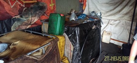 На Житомирщині гараж перетворили на підпільну заправку