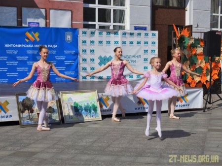 Третій рік поспіль Житомир зустрічає мистецький пленер «Кращий художник»