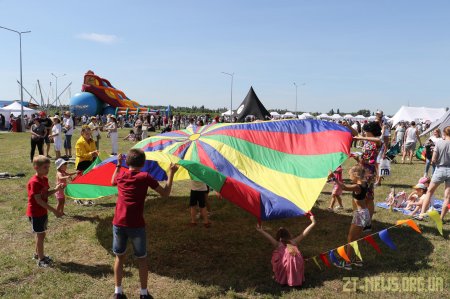 Тисячі відвідувачів та 500 пілотів із різних країн - цьогорічний Korolоv Avia Fest вражає масштабністю