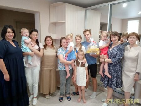 100 дітей отримали канцтовари до нового навчального року