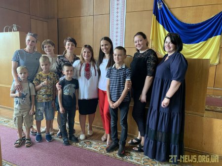 100 дітей отримали канцтовари до нового навчального року