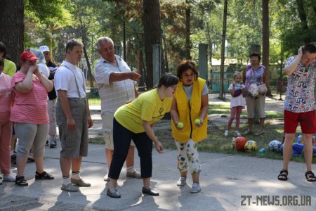 У Житомирі діти з порушенням розумового розвитку змагалися з рухової активності