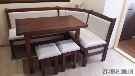Чому варто придбати кухонний куточок
