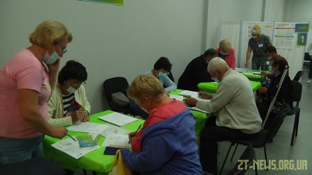 Центр вакцинації у Житомирі запрацював за новою адресою