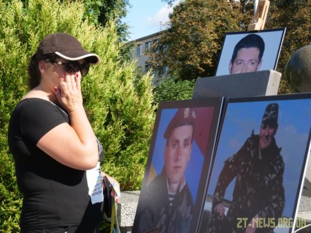 Напередодні Дня пам’яті захисників України у Житомирі відбувся патріотичний забіг